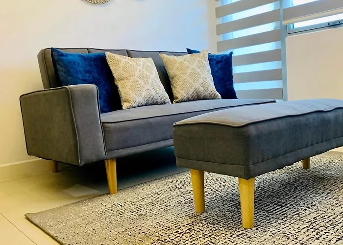 Casa Alba @ The Residences At Commonwealth By Century Aparthotel *